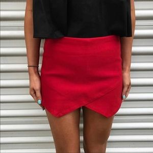 ThirtyOne Boutique Red Envelope Shorts